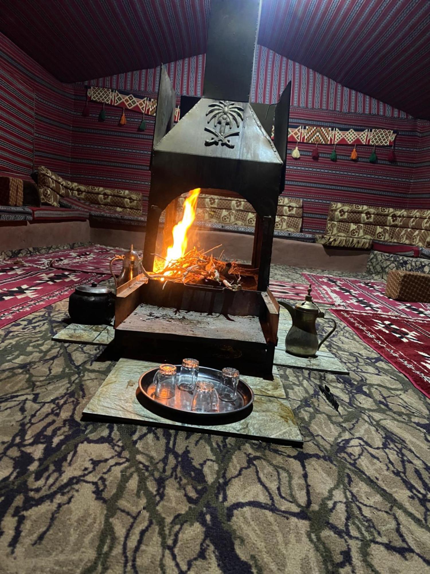 Desert Tree Camp&Tours Wadi Rum Ngoại thất bức ảnh