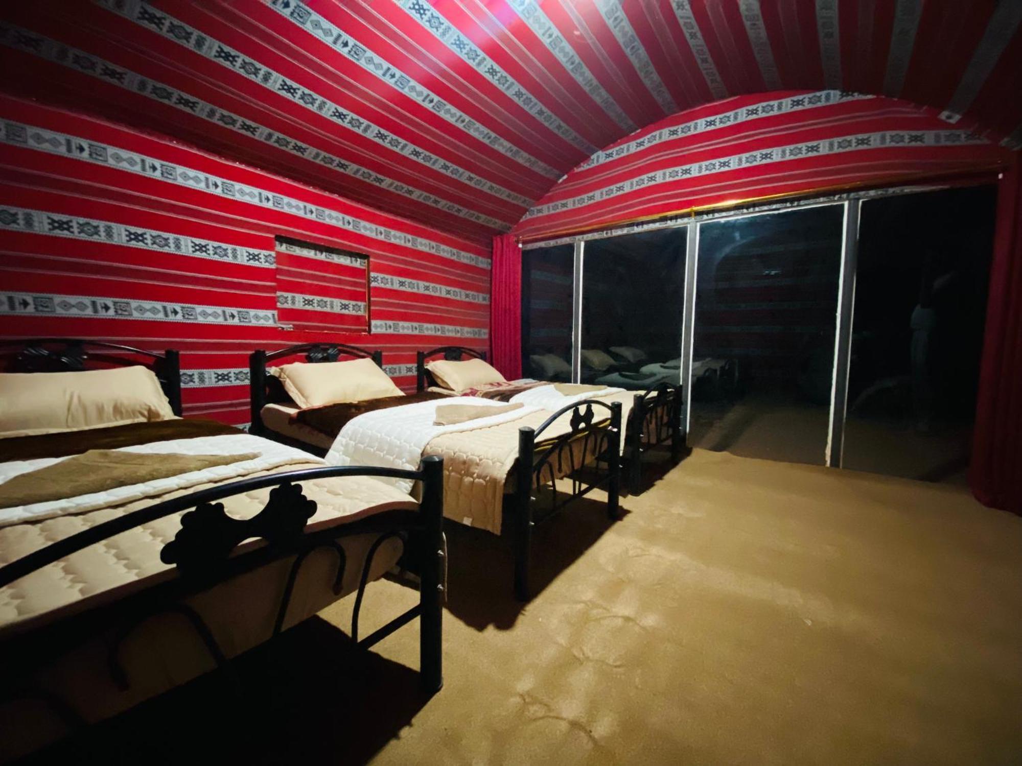 Desert Tree Camp&Tours Wadi Rum Ngoại thất bức ảnh